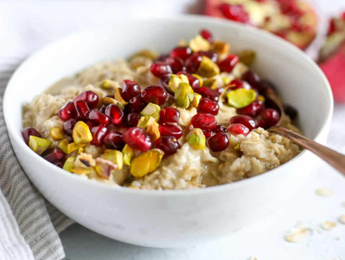 Pomegranate Pistachio Oats