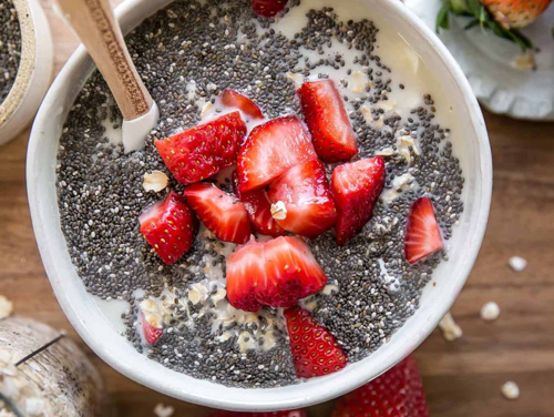Strawberry Chia Oats