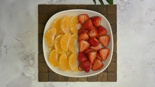 Strawberry + Nagpur Orange Bowl