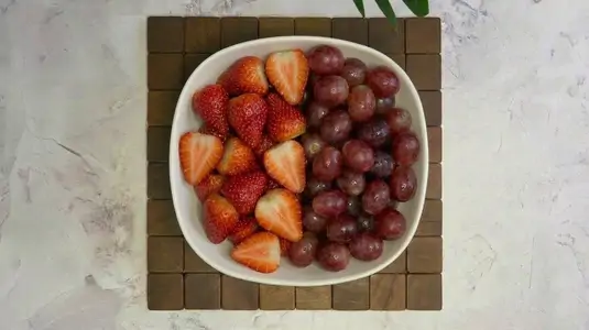 Strawberry + Grape Red Global Bowl