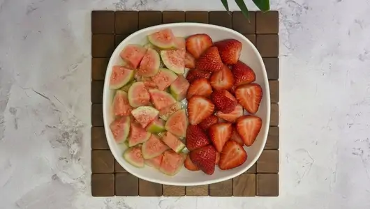 Strawberry + Guava Thai Red  Bowl